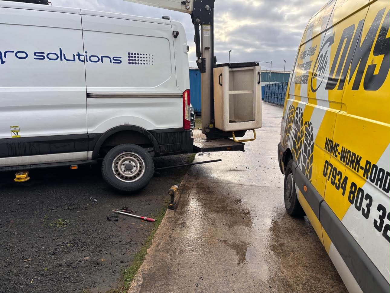 Commercial vehicle wheel removed during an on-site fleet tyre change