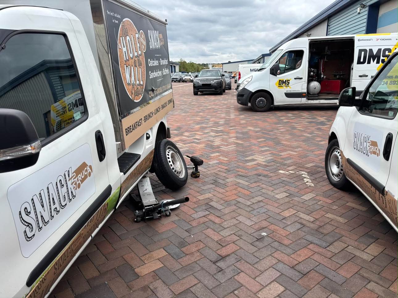 DMS Mobile Tyres van alongside a customer fleet vehicle during a tyre fit